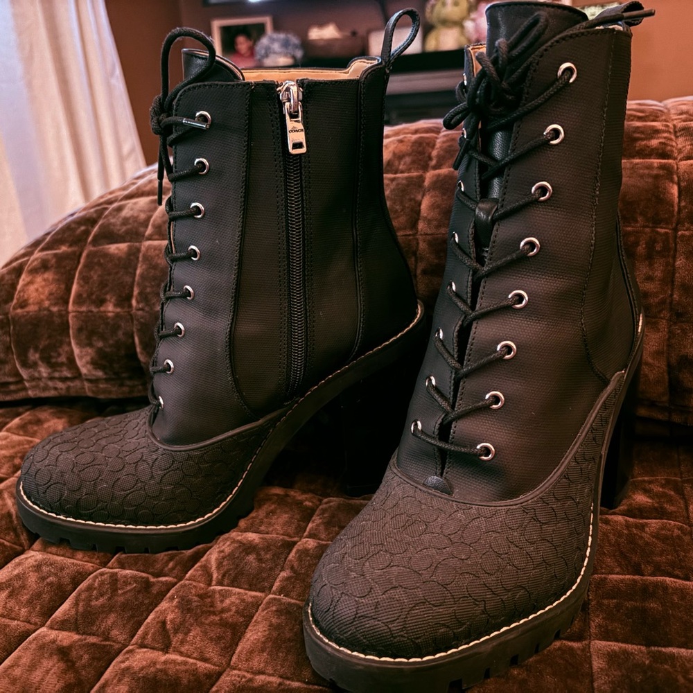 Coach haven boots